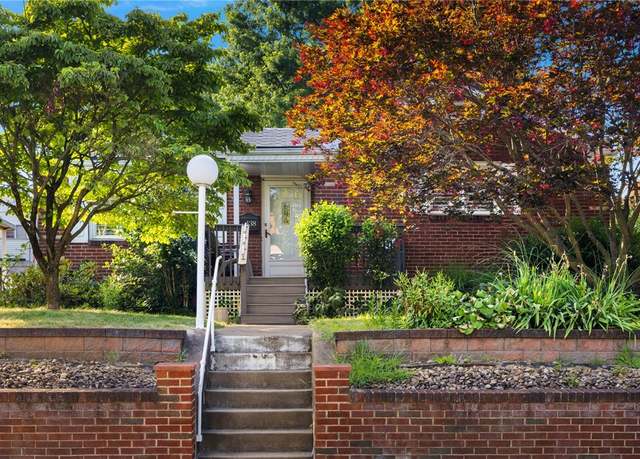 Property at 138 Kendall Ave, Bellevue, PA 15202, 2 beds, 2 baths