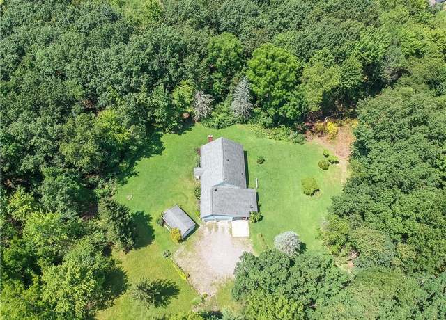 Property at 9650 Goehring Rd, Cranberry Twp, PA 16066, 3 beds, 2.5 baths