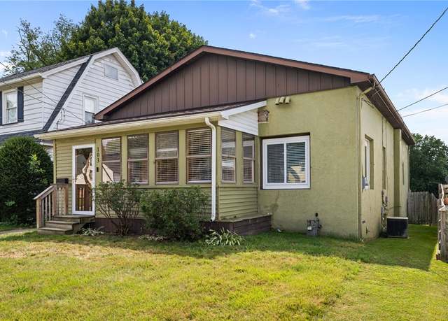 Property at 103 W Garfield Ave, New Castle/1st, PA 16105, 2 beds, 1 bath