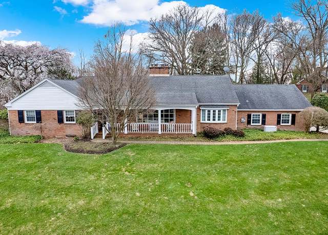 Property at 735 Laurel Dr, Ligonier Twp, PA 15658, 4 beds, 3.5 baths