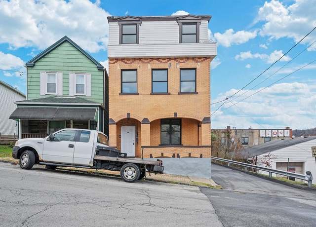 Property at 810 Hays St, Homestead, PA 15120, 4 beds, 3 baths