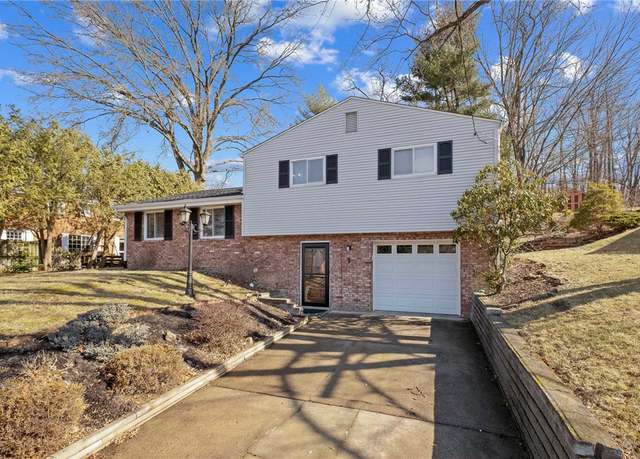 Property at 765 Tralee Dr, Bethel Park, PA 15102, 3 beds, 1.5 baths