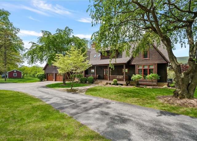 Property at 311 Derry Ridge Rd, Ligonier Twp, PA 15658, 5 beds, 4.5 baths
