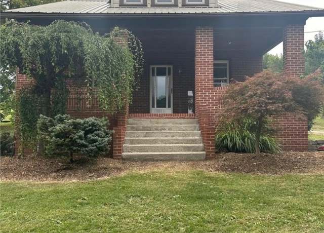 Property at 1075 East National Pike, South Strabane, PA 15301, 5 beds, 2 baths