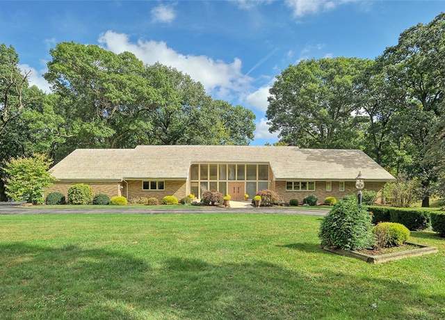 Property at 105 Zernich Dr, Center Twp - Bea, PA 15001, 5 beds, 6 baths