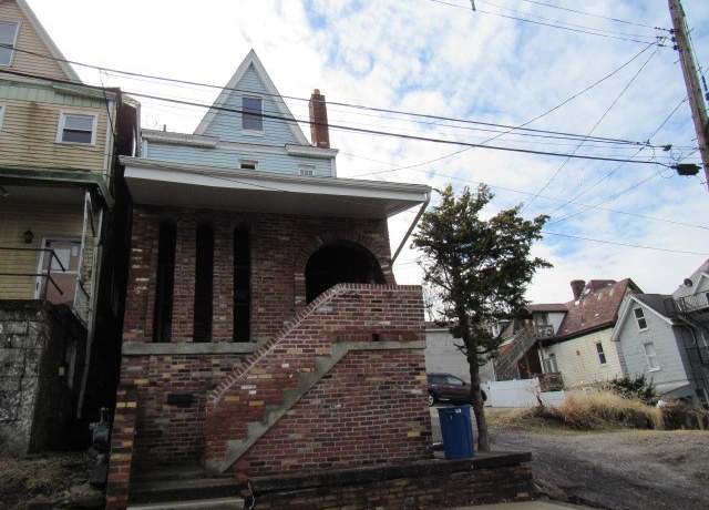 Property at 155 Gaskell St, Mt Washington, PA 15211, 2 beds, 1 bath