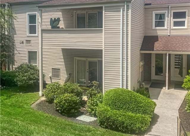 Property at 1209 Kenzie Dr, Robinson Twp - Nwa, PA 15205, 2 beds, 2 baths