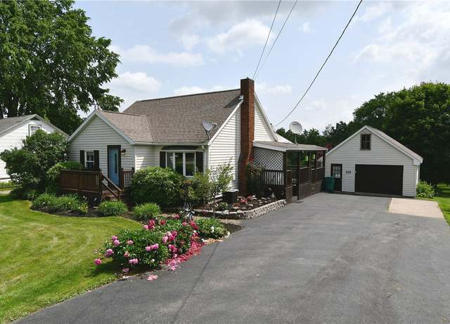 Property at 794 Mercer Rd, Center Twp - But, PA 16001, 3 beds, 1.5 baths