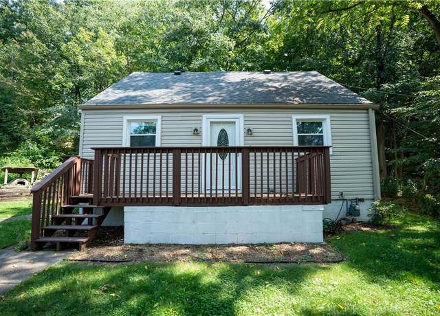 Property at 130 6th Ave, Ross Twp, PA 15229, 3 beds, 2 baths