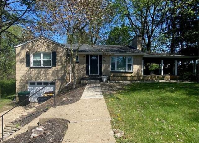 Property at 390 Southridge Dr, Upper St. Clair, PA 15241, 3 beds, 1.5 baths