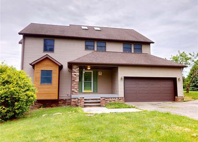 Property at 6 Valley Vista Ln, Oakland Twp, PA 16001, 4 beds, 3.5 baths