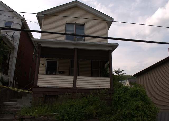 Property at 318 W 8th Ave, Tarentum, PA 15084, 2 beds, 1 bath