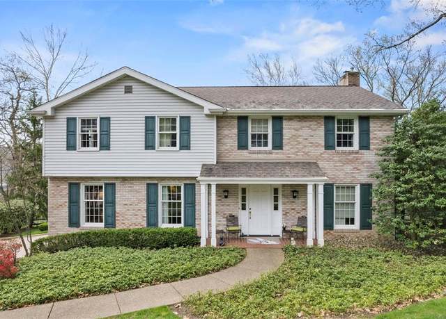 Property at 165 Woodshire Dr, O'hara, PA 15215, 4 beds, 3.5 baths