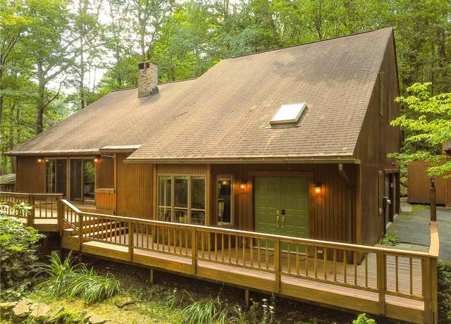 Property at 147 Crimson Oak Rd, Jefferson Twp - Som, PA 15501, 4 beds, 3 baths