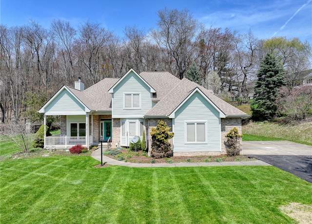 Property at 1505 Brimfield Dr, Franklin Park, PA 15143, 4 beds, 2.5 baths