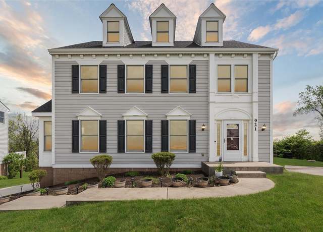 Property at 921 Bideford Dr, South Park, PA 15129, 5 beds, 3.5 baths