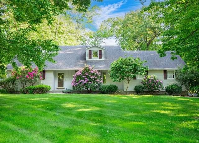 Property at 3460 Ridgewood Dr, Hermitage, PA 16148, 4 beds, 2 baths