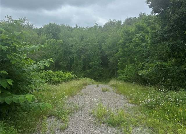 Property at 2319 Mcdevitt Rd, Franklin Park, PA 15143