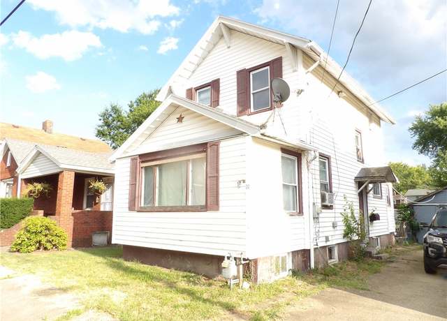Property at 30 Collins Ave, Uniontown, PA 15401, 2 beds, 1 bath