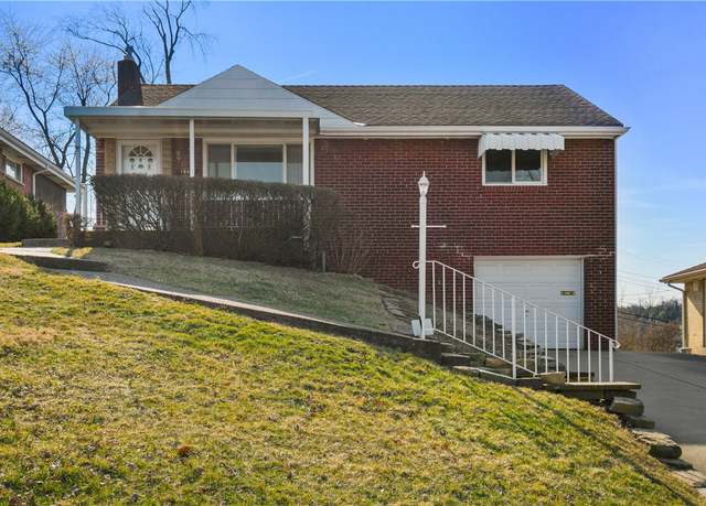 Property at 1943 Worcester Dr, Scott Twp - Sal, PA 15243, 2 beds, 2 baths