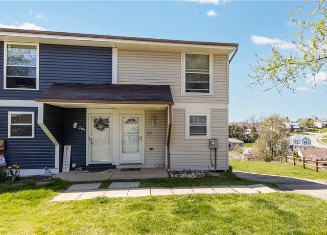 Property at 299 Holland Ct, Findlay Twp, PA 15108, 2 beds, 1.5 baths