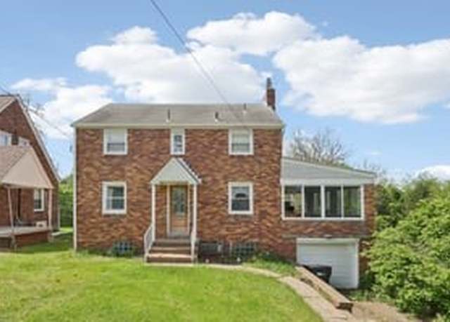 Property at 1900 Beechford Ave, Moon/crescent Twp, PA 15108, 3 beds, 2.5 baths