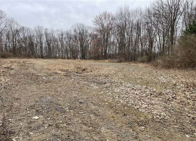 Property at 110 Roper Ln, Oakland Twp, PA 16001
