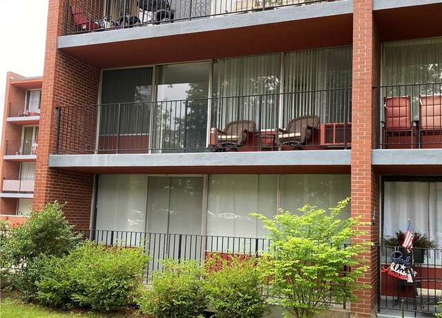 Property at 446 Hoodridge Dr #210, Castle Shannon, PA 15234, 1 bed, 1 bath