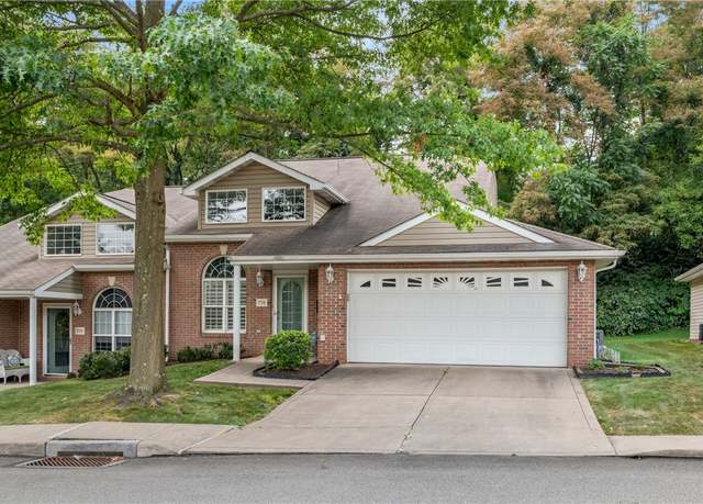 Property at 556 Newport Dr, Penn Hills, PA 15235, 2 beds, 2.5 baths