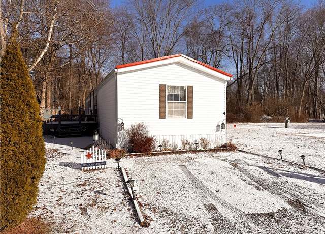 Property at 4 Elmbrook Estate Ii #4, South Beaver Twp, PA 15010, 3 beds, 2 baths