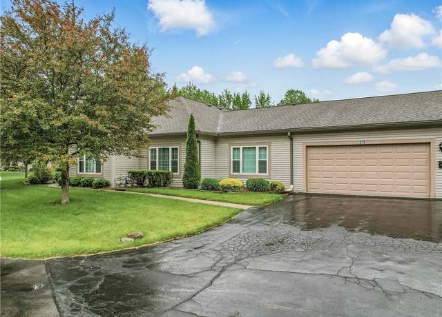Property at 60 Stone Ridge Blvd, Hermitage, PA 16148, 3 beds, 3 baths