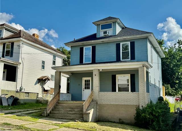 Property at 178 Lincoln St, Uniontown, PA 15401, 3 beds, 2.5 baths