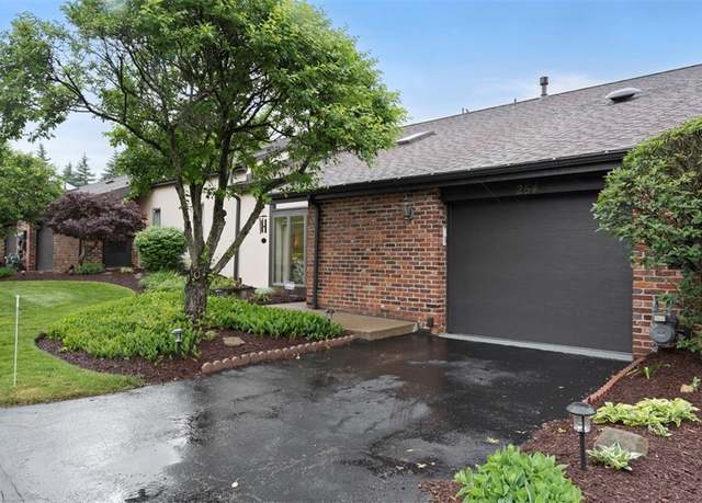 Property at 254 Greenwood Dr, North Strabane, PA 15317, 2 beds, 2 baths