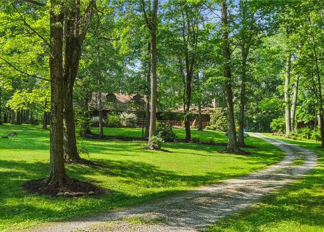 Property at 125 Timber Ridge Rd, Saxonburg, PA 16056, 3 beds, 2.5 baths