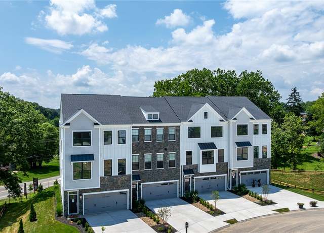 Property at 111 Quail Run Rd, Peters Twp, PA 15367, 3 beds, 3 baths