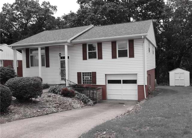 Property at 127 Louis Dr, Stowe Twp, PA 15136, 3 beds, 2 baths