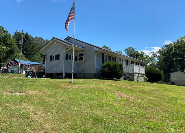 Property at 123 N Pecan Dr, Sandycreek Twp, PA 16342, 3 beds, 1 bath