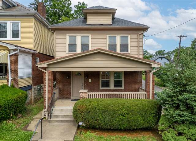 Property at 2235 Saranac Ave, Beechview, PA 15216, 3 beds, 1.5 baths