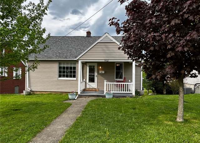 Property at 932 Franklin Ave, Connellsville, PA 15425, 4 beds, 1.5 baths