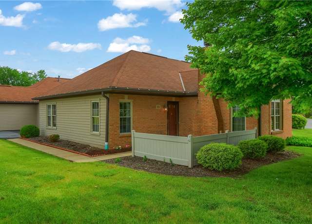 Property at 33 Ashford Dr, Cranberry Twp, PA 16066, 2 beds, 1.5 baths