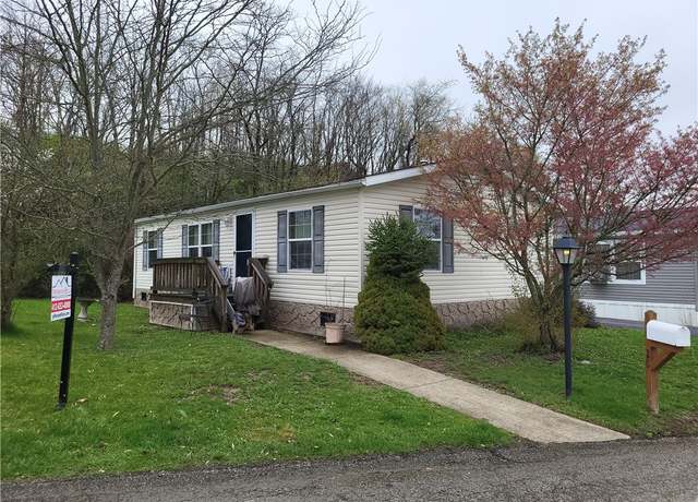 Property at 28 Parkvue Dr, Finleyville, PA 15332, 3 beds, 2 baths