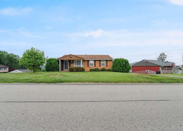 Property at 440 Fairwood Dr, Irwin, PA 15642, 3 beds, 1 bath