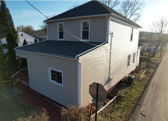 Property at 30 1st St, Leetsdale, PA 15056, 4 beds, 2 baths