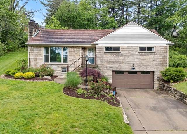 Property at 1146 Lakemont Dr, Mt. Lebanon, PA 15243, 3 beds, 2.5 baths