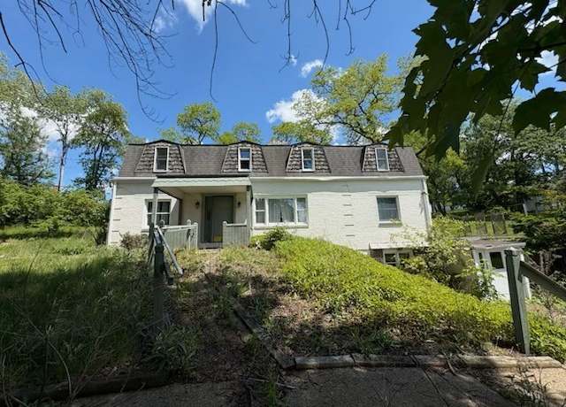 Property at 591 Old Clairton Rd, Pleasant Hills, PA 15236, 4 beds, 2.5 baths