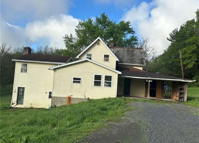 Property at 308 State St, Clay Twp, PA 16061, 4 beds, 2 baths