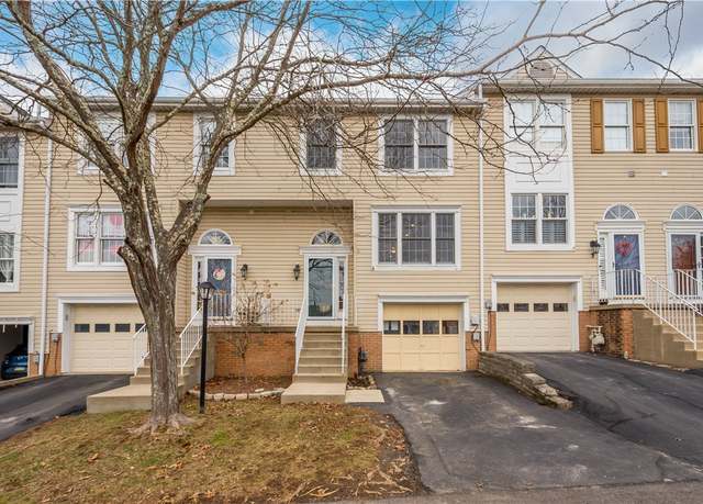 Property at 4 Cherryhurst Ln, Cecil, PA 15017, 3 beds, 1.5 baths