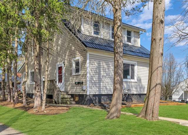 Property at 1816 6th St, Patterson Twp, PA 15010, 4 beds, 2 baths