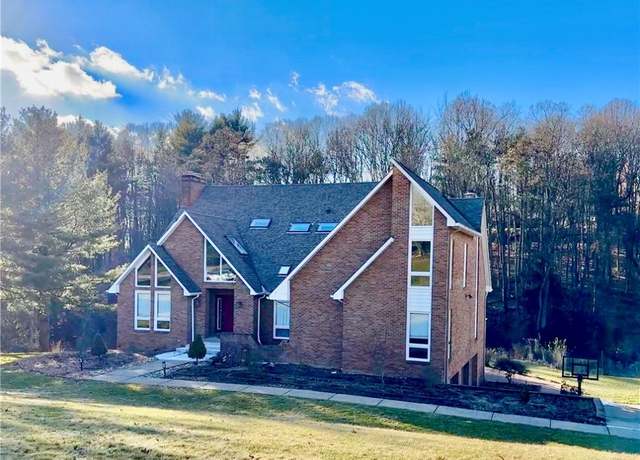 Property at 4561 Dogwood Dr, Hampton, PA 15101, 5 beds, 5 baths