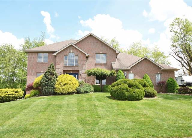 Property at 1004 Cicero Dr, Hempfield Twp - Wml, PA 15642, 3 beds, 2.5 baths